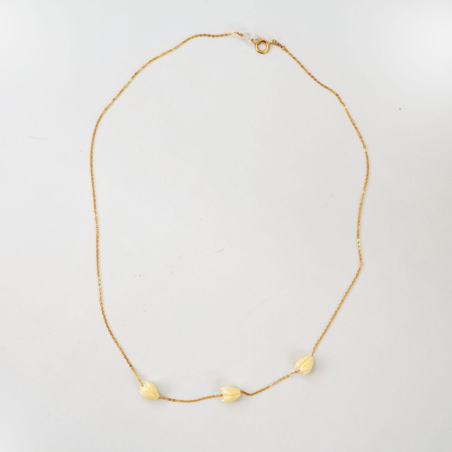 14k Gold Floating Resin Triple Pikake Necklace