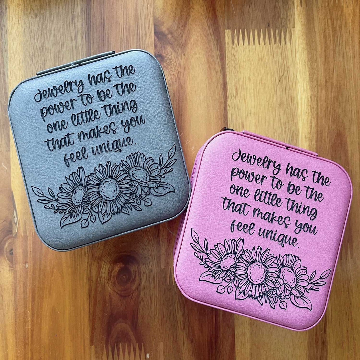 Faux Leather Zippered Travel Jewelry Box - Script