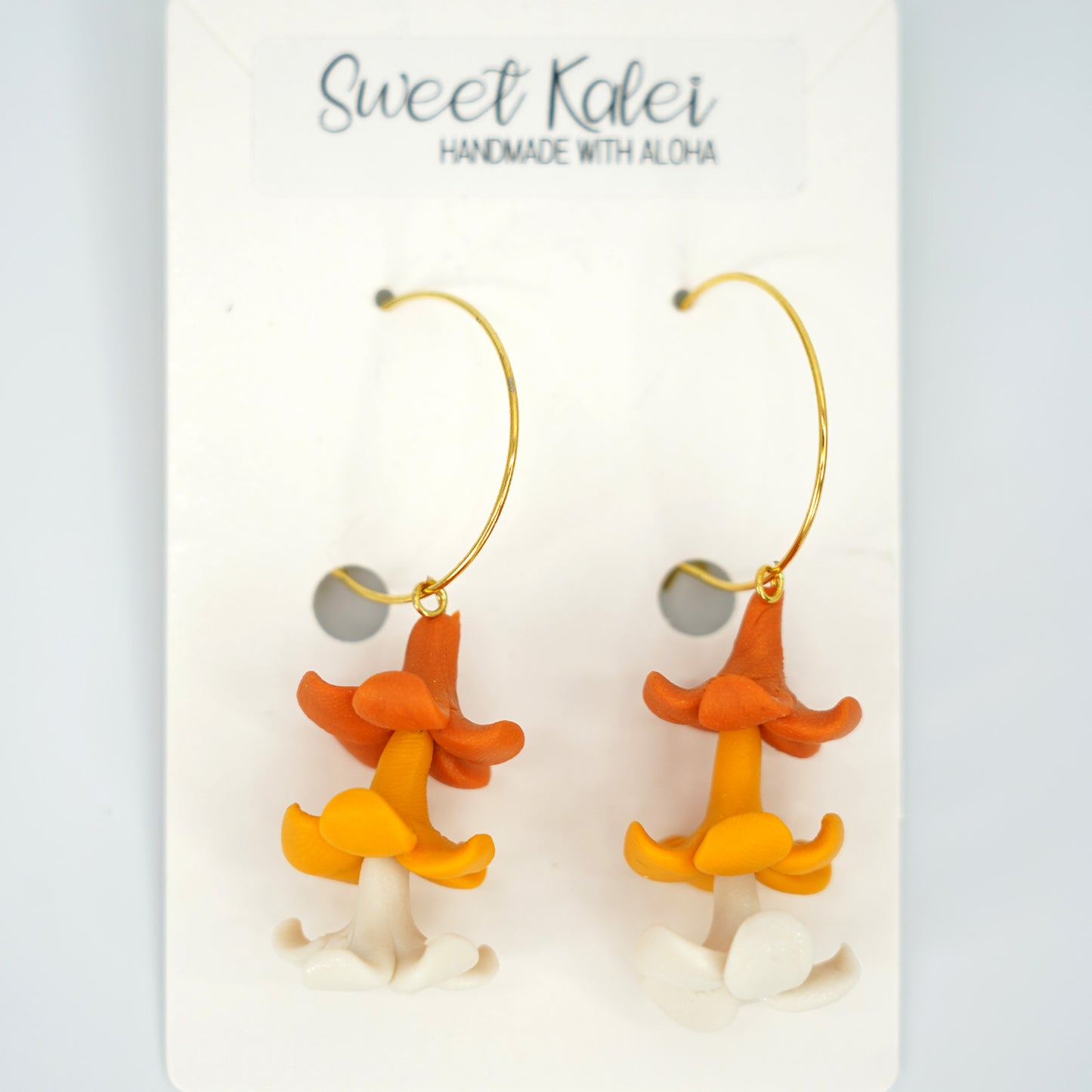 Tricolor Puakenikeni Lei Gold Hoop Earrings