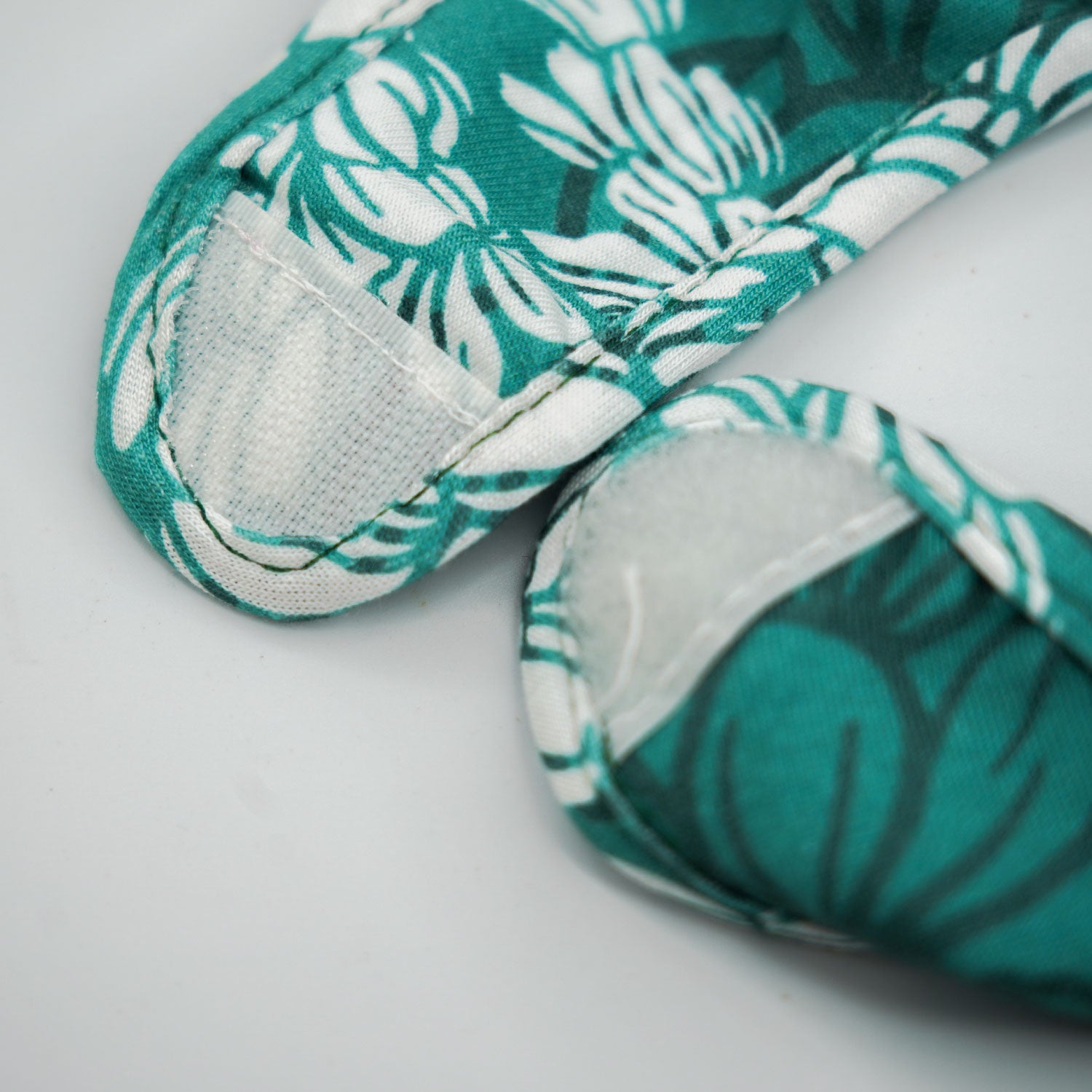 Baby Bib Modal Fabric & Velcro Lei Pīkake Print - Peacock