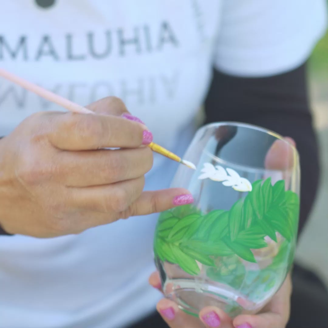 Hand-Painted Stemless Wine Glass Tumbler - Maile & Pīkake