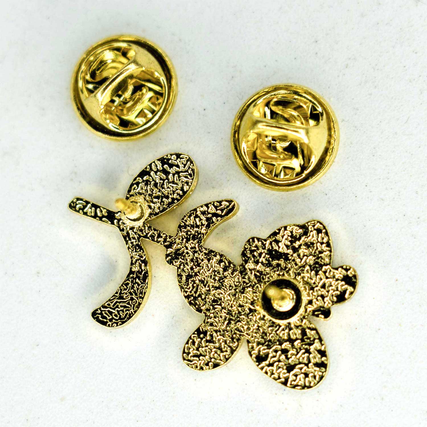 Native Hawaiian Pōhinahina Gold Enamel Pin