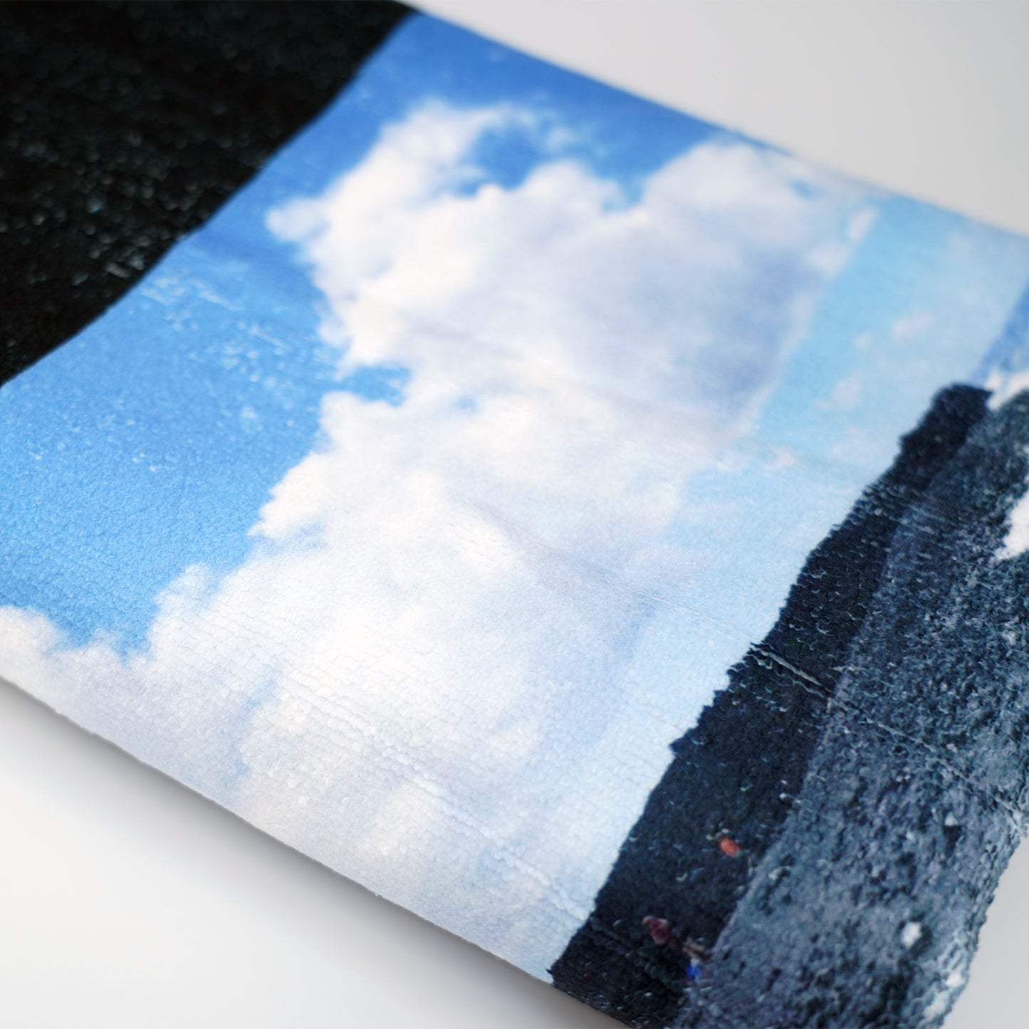 Pohoʻiki Beach 30" x 60" Beach Towel
