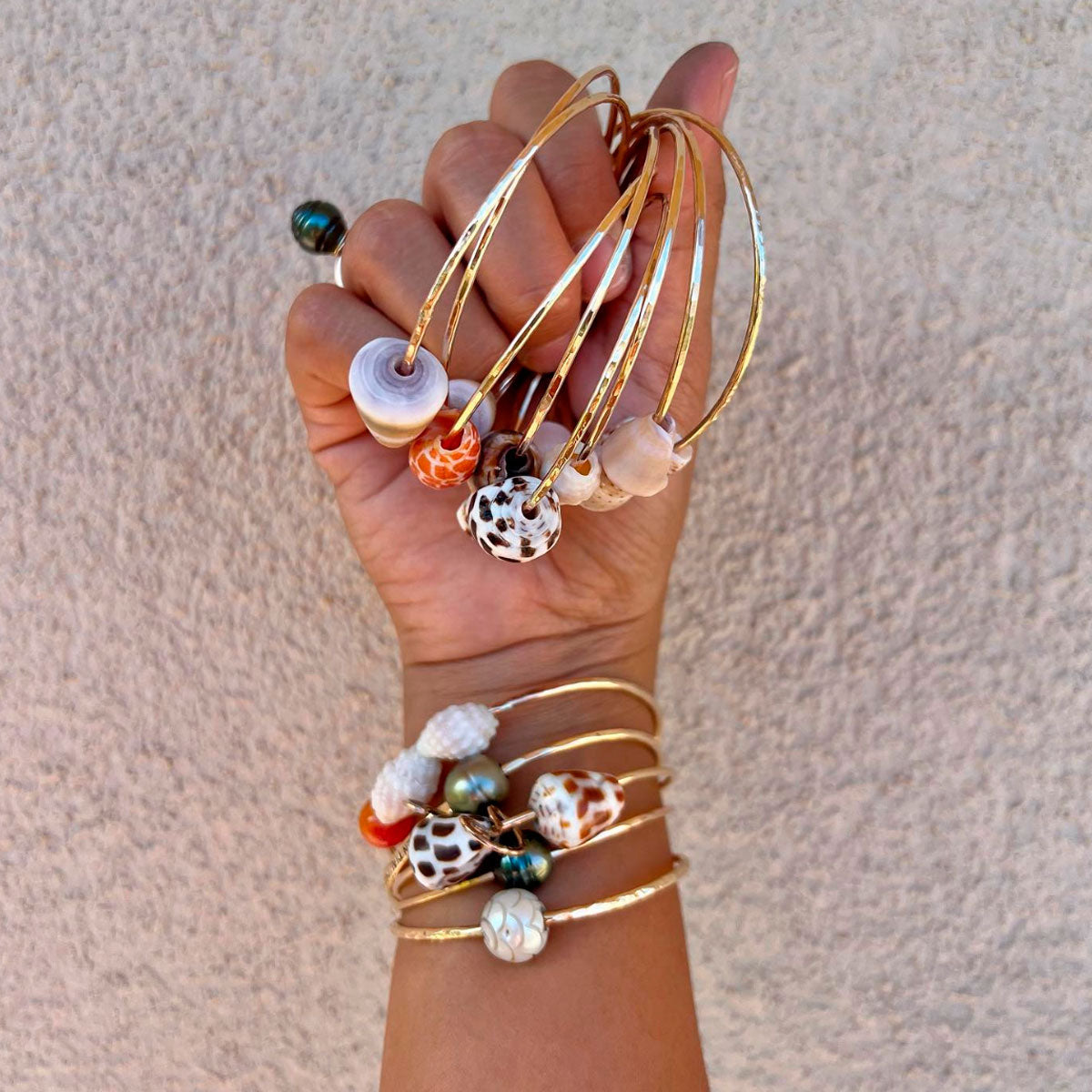 Drupe Shell Handmade Gold Bangle